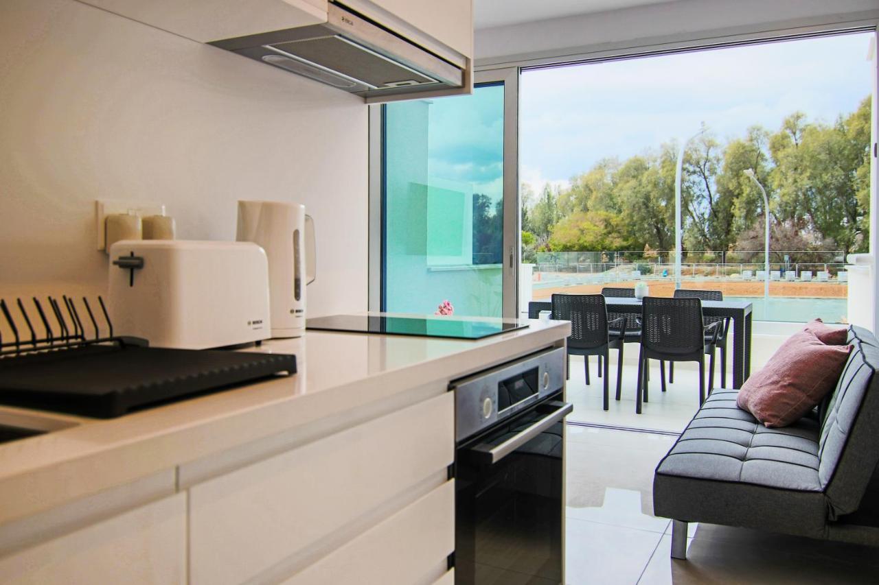 Phaedrus Living - Seaside Luxury Flat Harbour 104 Apartment Paphos ภายนอก รูปภาพ