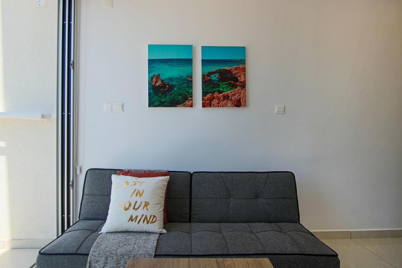 Phaedrus Living - Seaside Luxury Flat Harbour 104 Apartment Paphos ภายนอก รูปภาพ